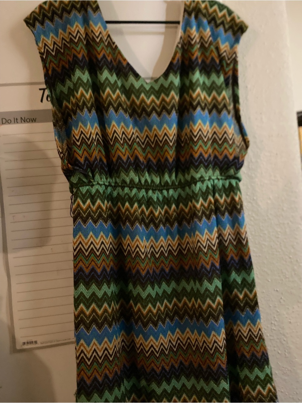 Alyx Chevron Print V-Neck Sleeveless Dress in Green & Blue